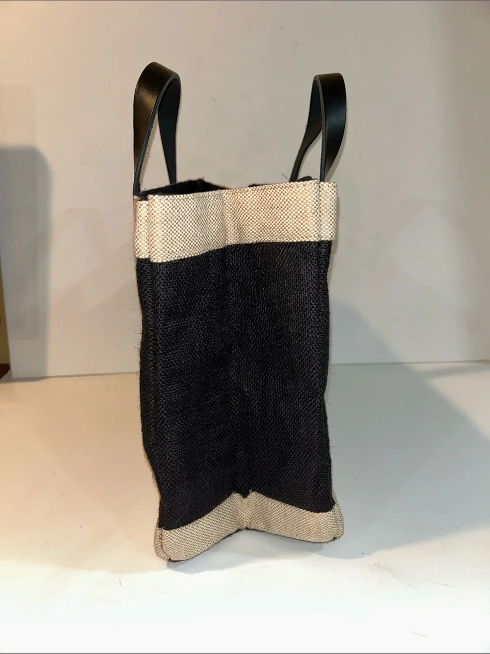 Apolis petite market